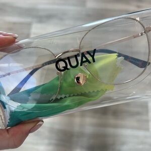 Quay Gold Frame Glasses blue light with Multicolor Cloths BRAND NEW